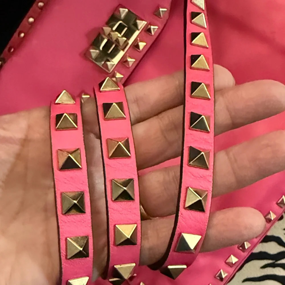 Valentino Garavani Gold & Pink Studded Handbag with Removable Crossbody Strap - Picture 13 of 16